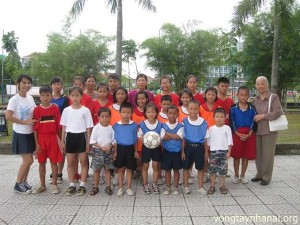 TT BTTE AN TAY DOI BONG